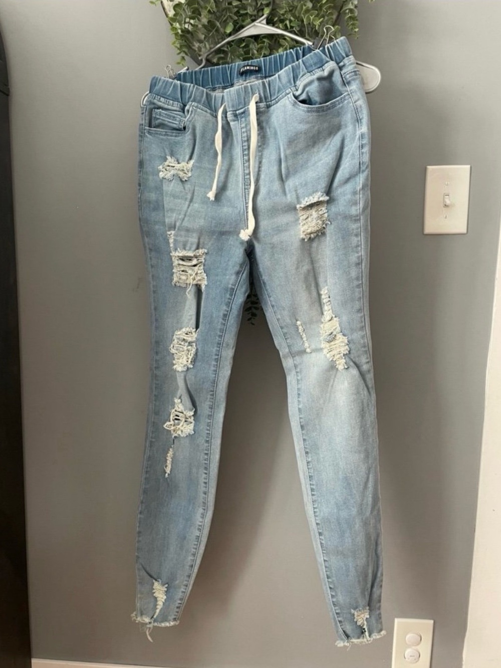 Flamingo distressed jeggings skinny jeans M